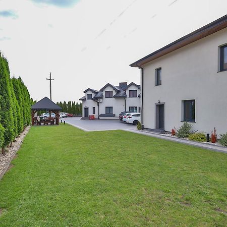 Apart-House Uniejów Exterior foto